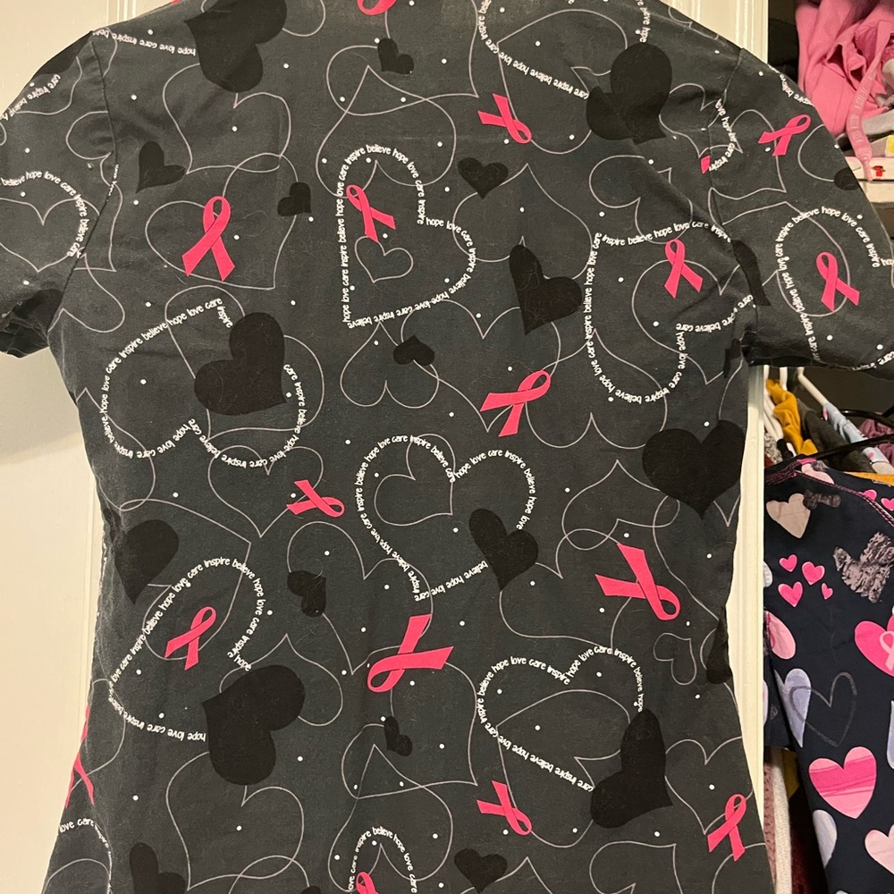 Scrub top - Picture 4 of 4